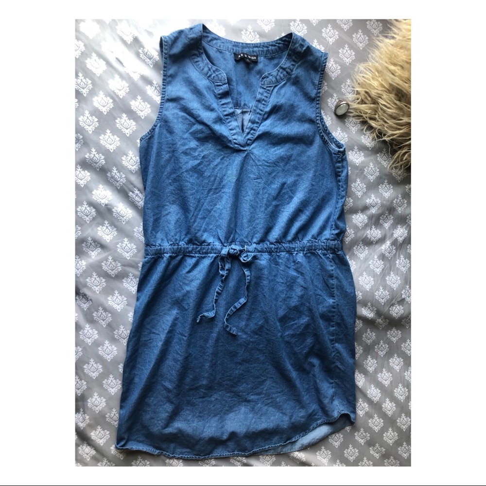 Medium jean dress